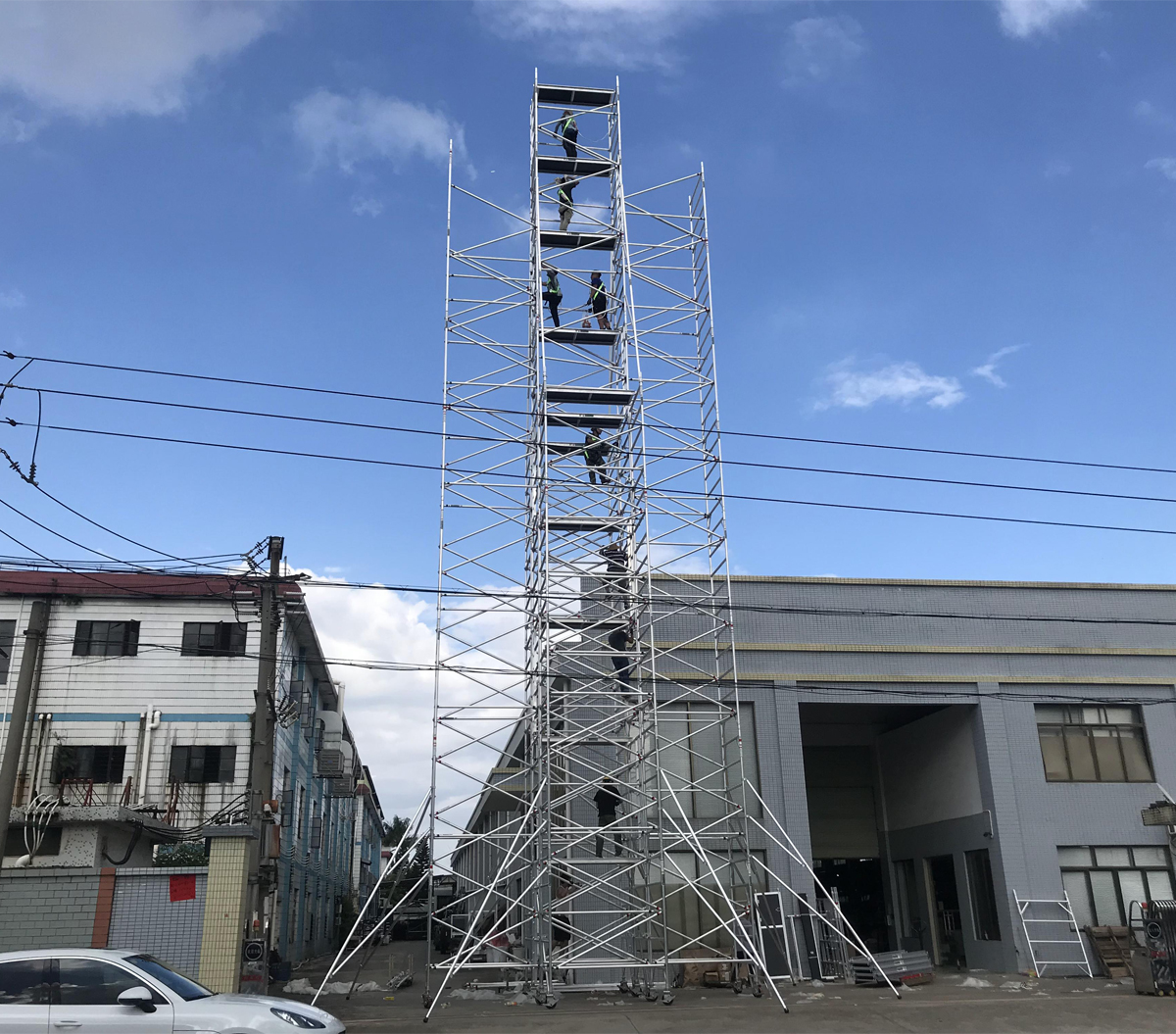 The difference between 10-year and 30-year service life scaffolding