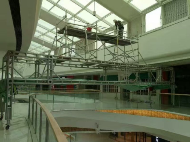 Gantry frame aluminum scaffolding for the construction industry