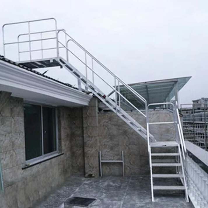 Aluminum alloy adjustable leg step step ladder