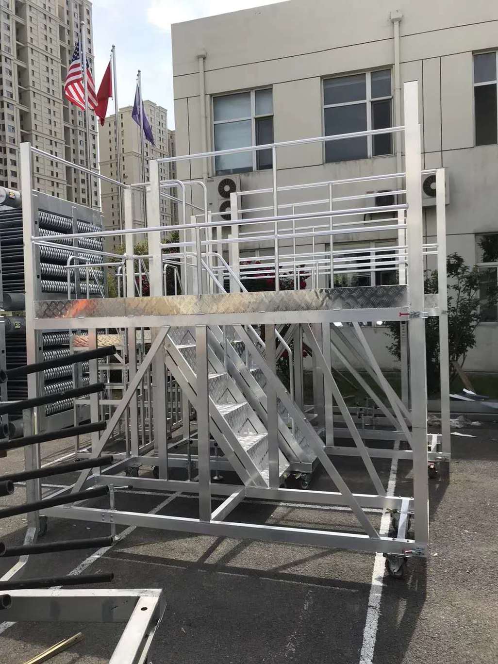 Advantages of aluminum alloy materials in the ladder industry